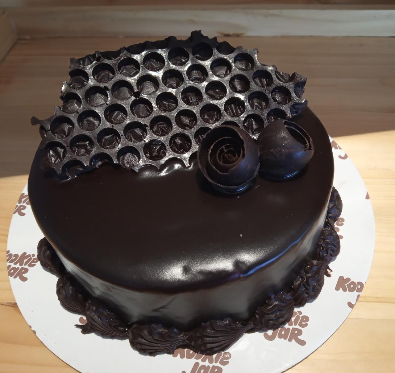 Kookie Jar Double Trufle Cake 1 Kg: Kolkata Gifts Online, Flowers ...